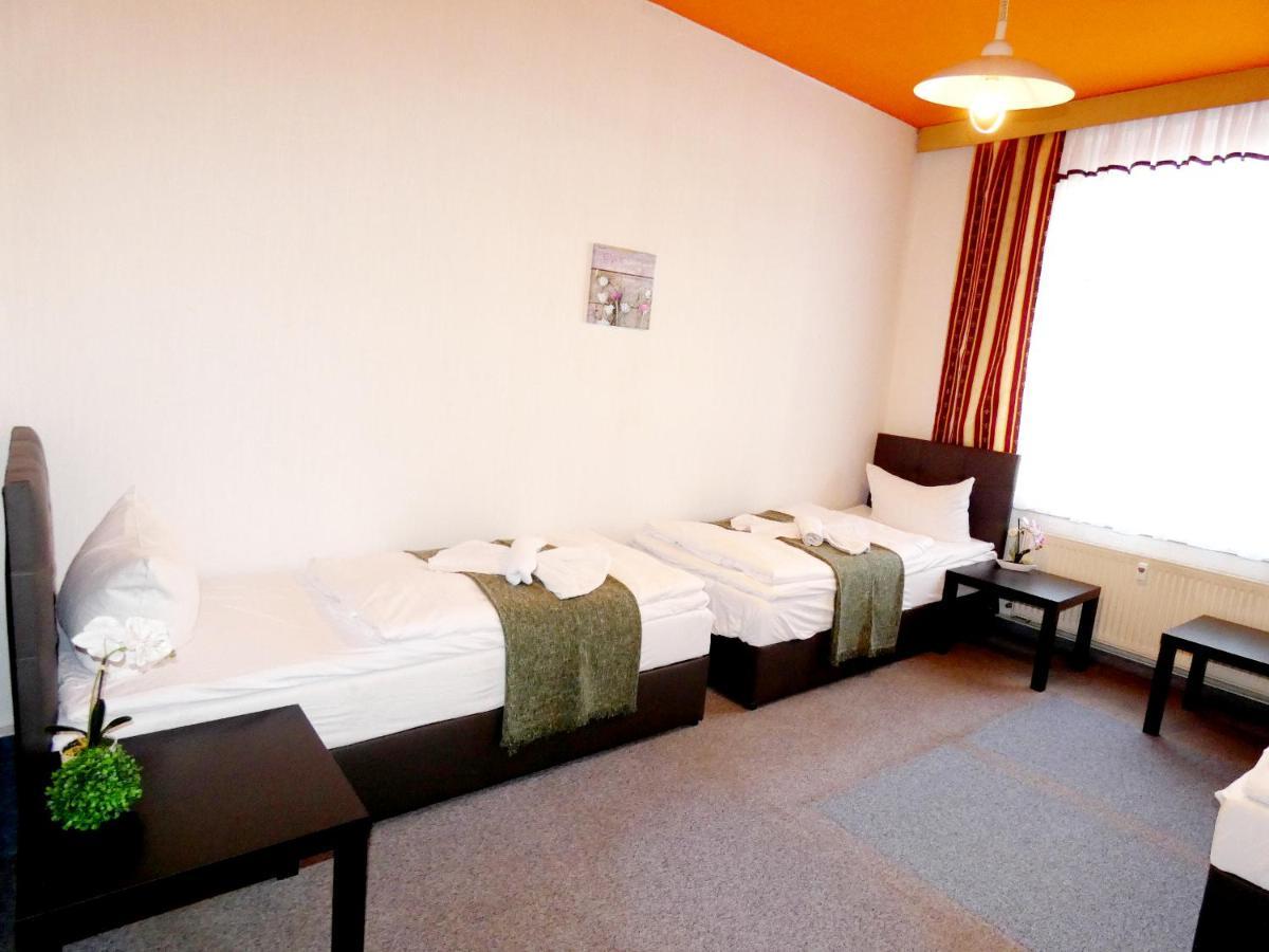 Sunnyhome Monteurwohnungen Und Apartments In Ерфурт Екстериор снимка