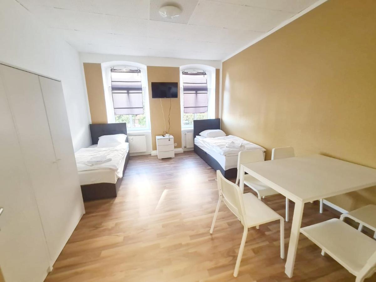 Sunnyhome Monteurwohnungen Und Apartments In Ерфурт Екстериор снимка